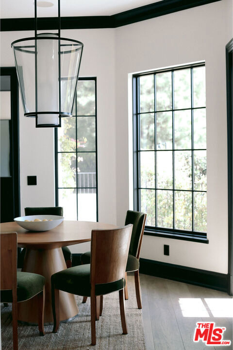 888 Toulon Drive - Photo 10