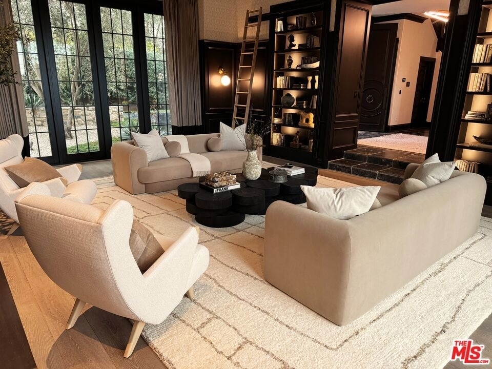 888 Toulon Drive - Photo 4