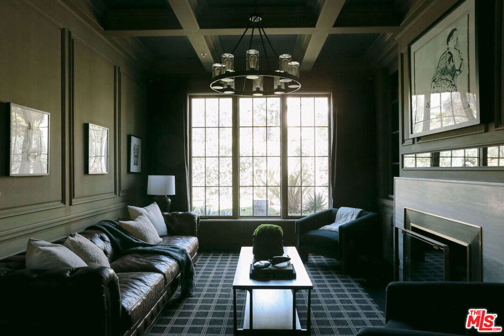 888 Toulon Drive - Photo 15