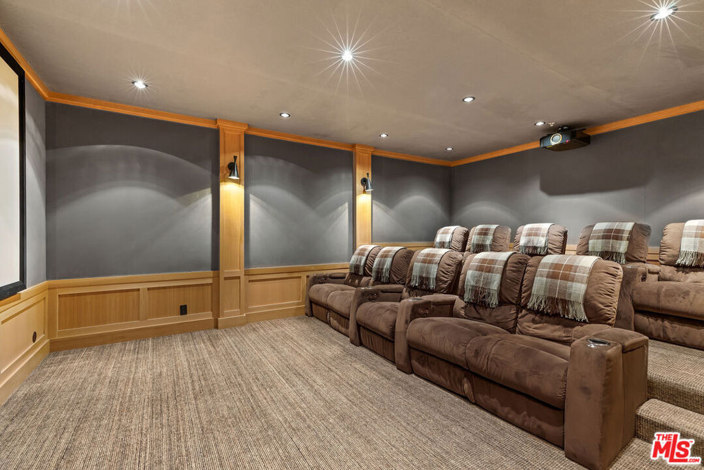 888 Toulon Drive - Photo 29