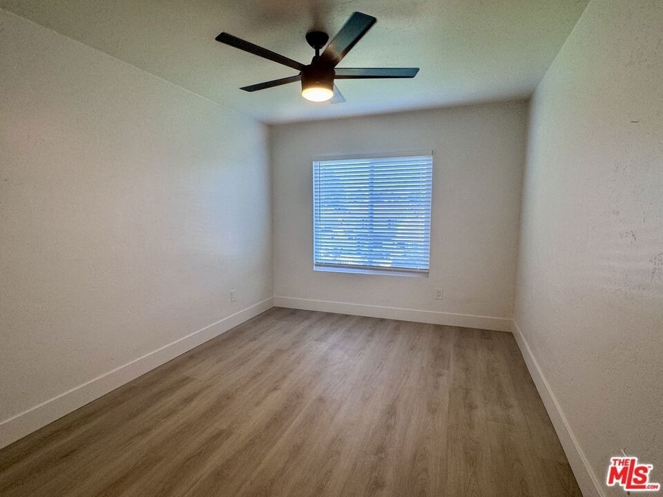 2863 Carmar Way - Photo 33