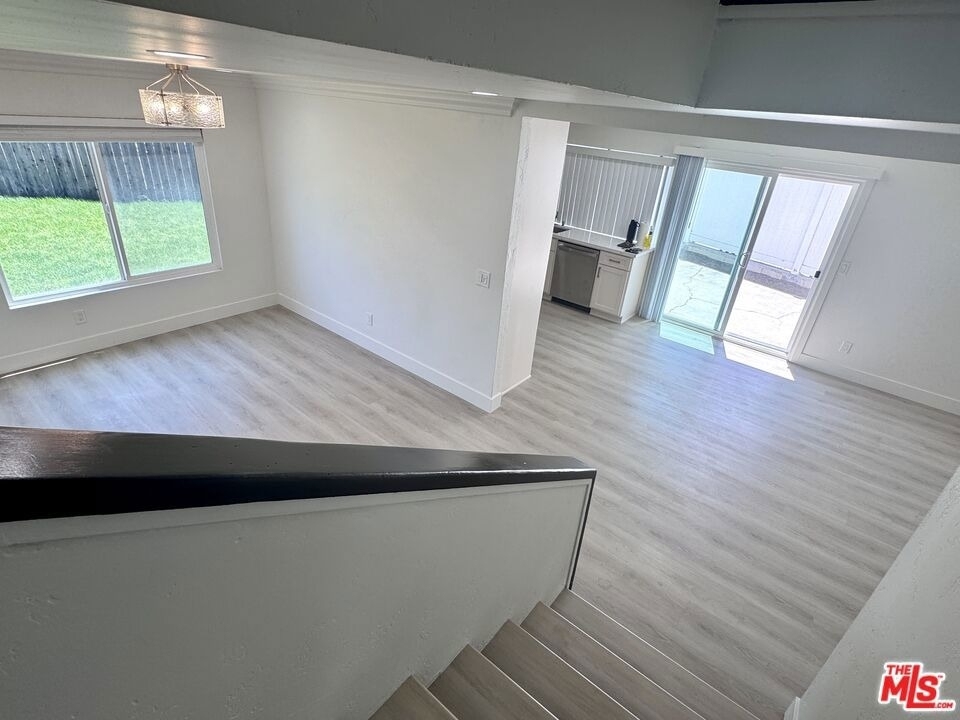 2863 Carmar Way - Photo 9