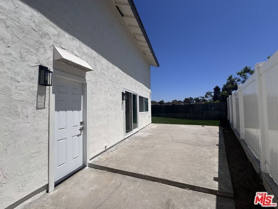 2863 Carmar Way - Photo 35