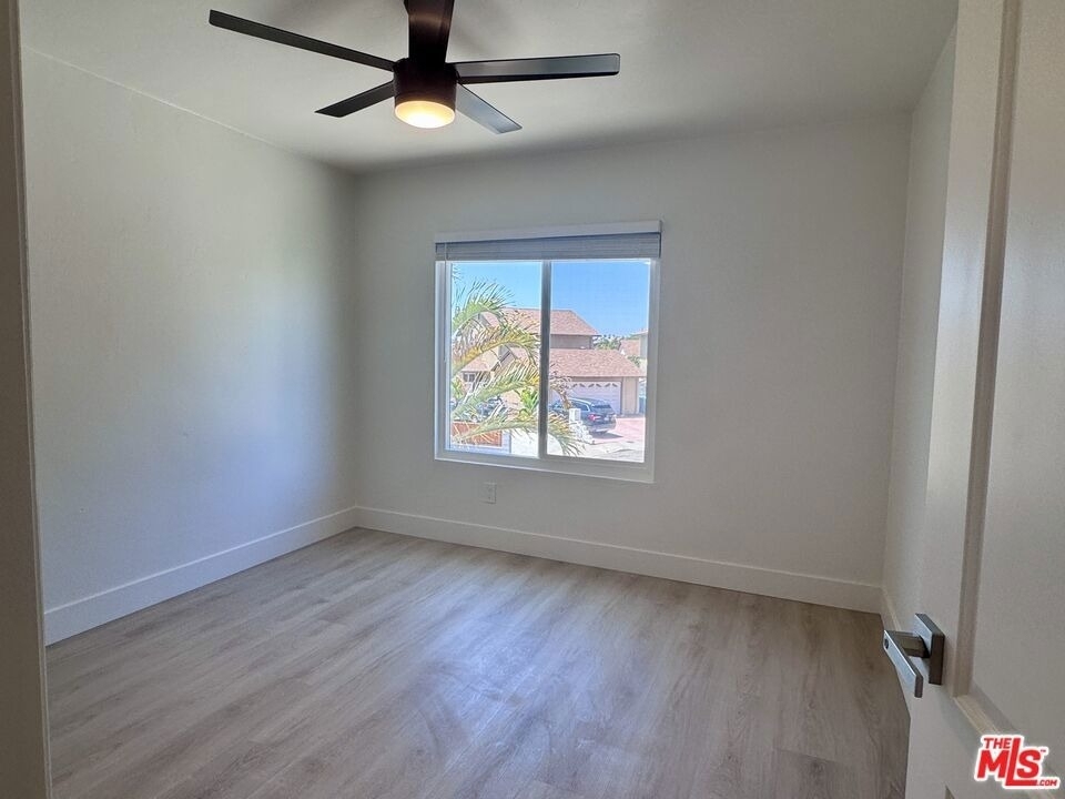 2863 Carmar Way - Photo 18