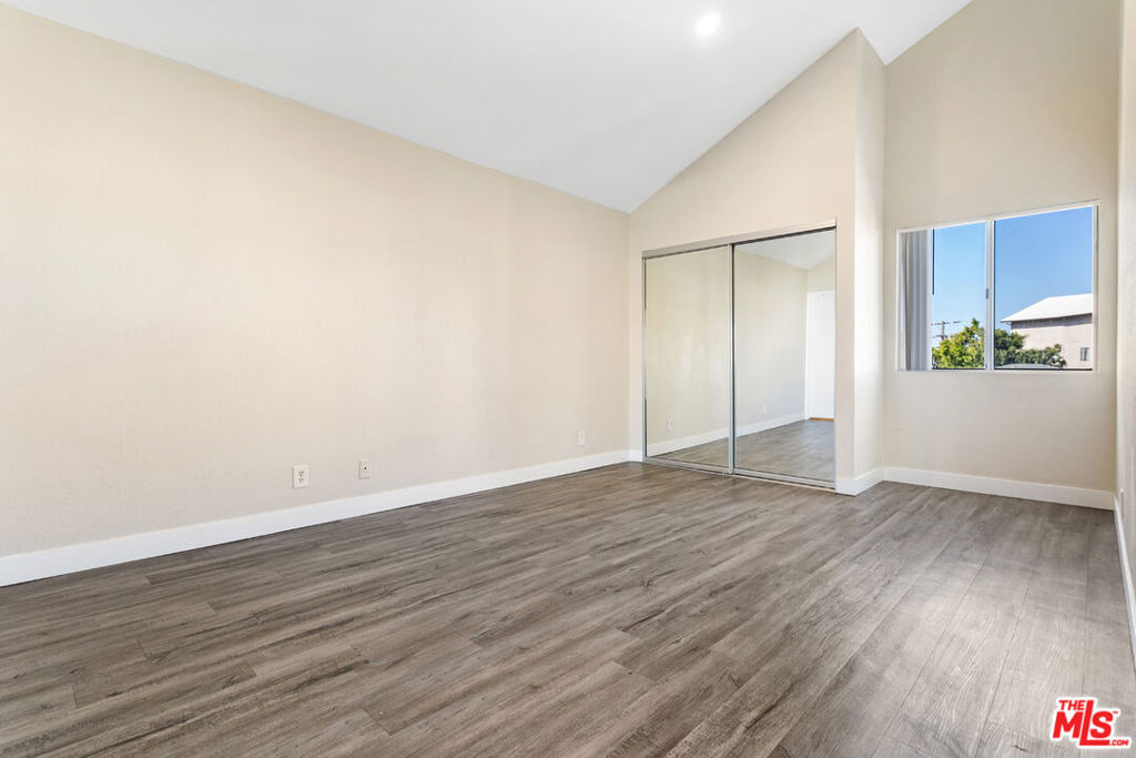 1626 Malcolm Avenue - Photo 8