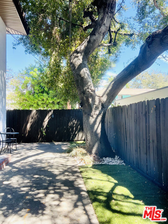 532 El Dorado Street - Photo 3