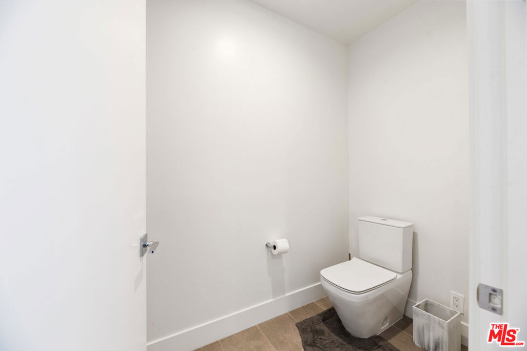 728 N Sweetzer Avenue - Photo 25