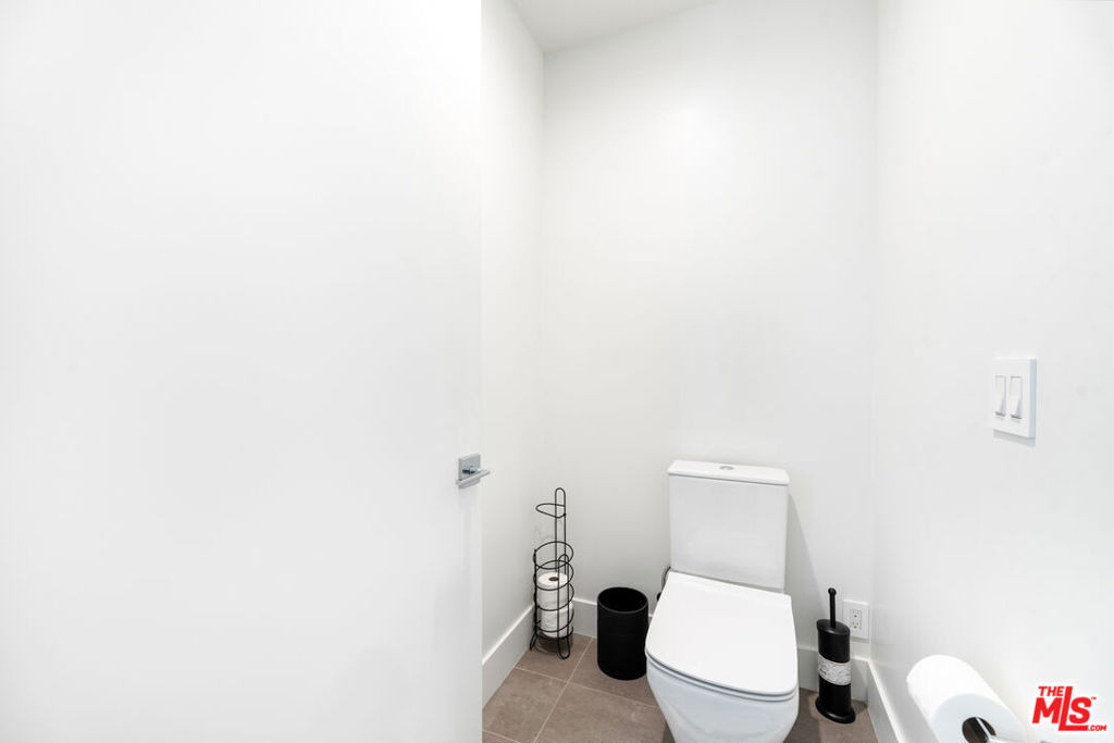 728 N Sweetzer Avenue - Photo 15