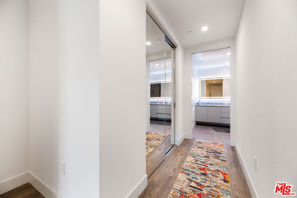 728 N Sweetzer Avenue - Photo 26