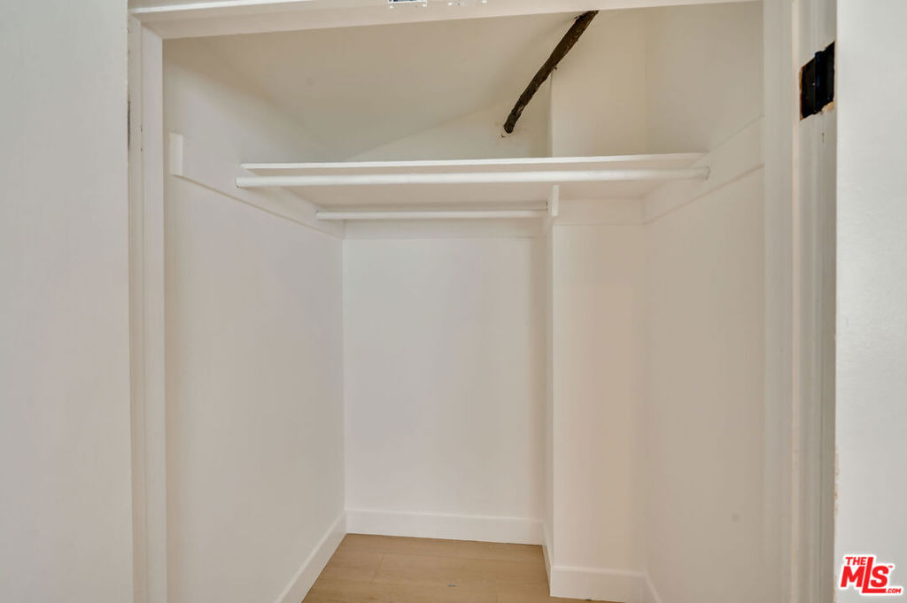 926 N Spaulding Avenue - Photo 11
