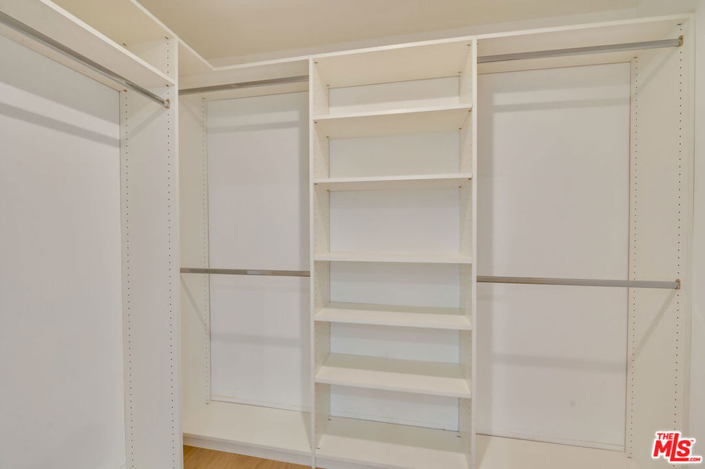 926 N Spaulding Avenue - Photo 12