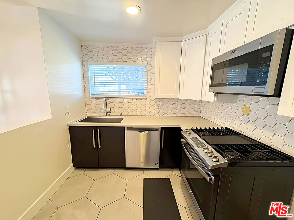 1912 N Alvarado Street - Photo 15