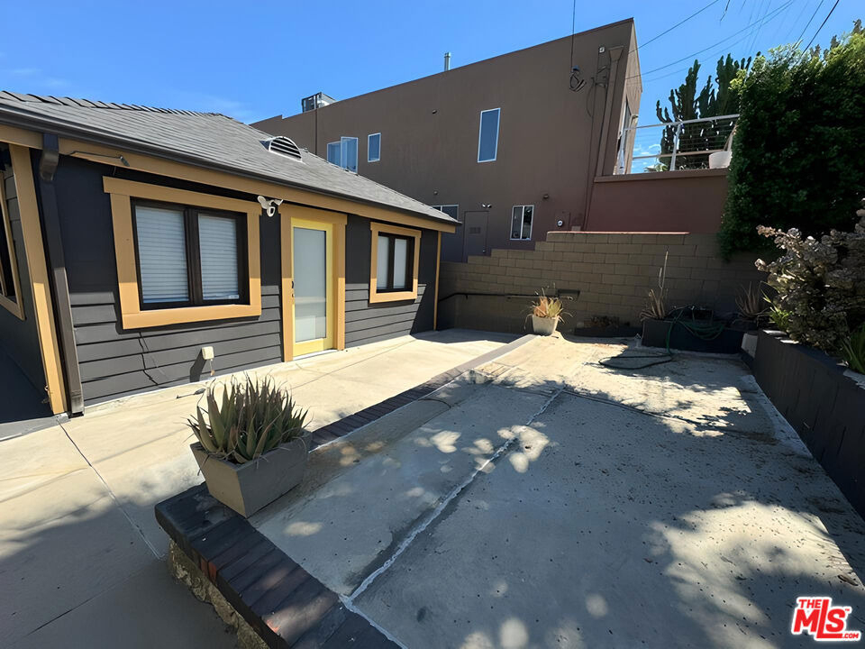 1912 N Alvarado Street - Photo 32