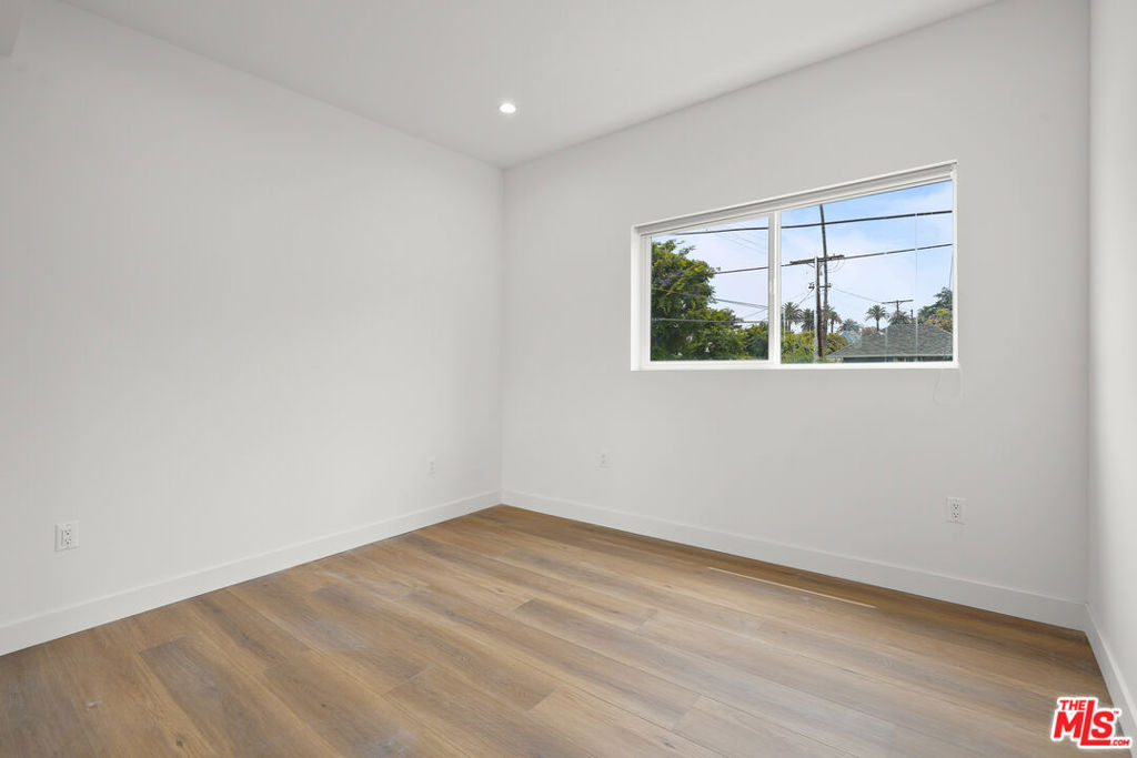4527 W 17th Street - Photo 14