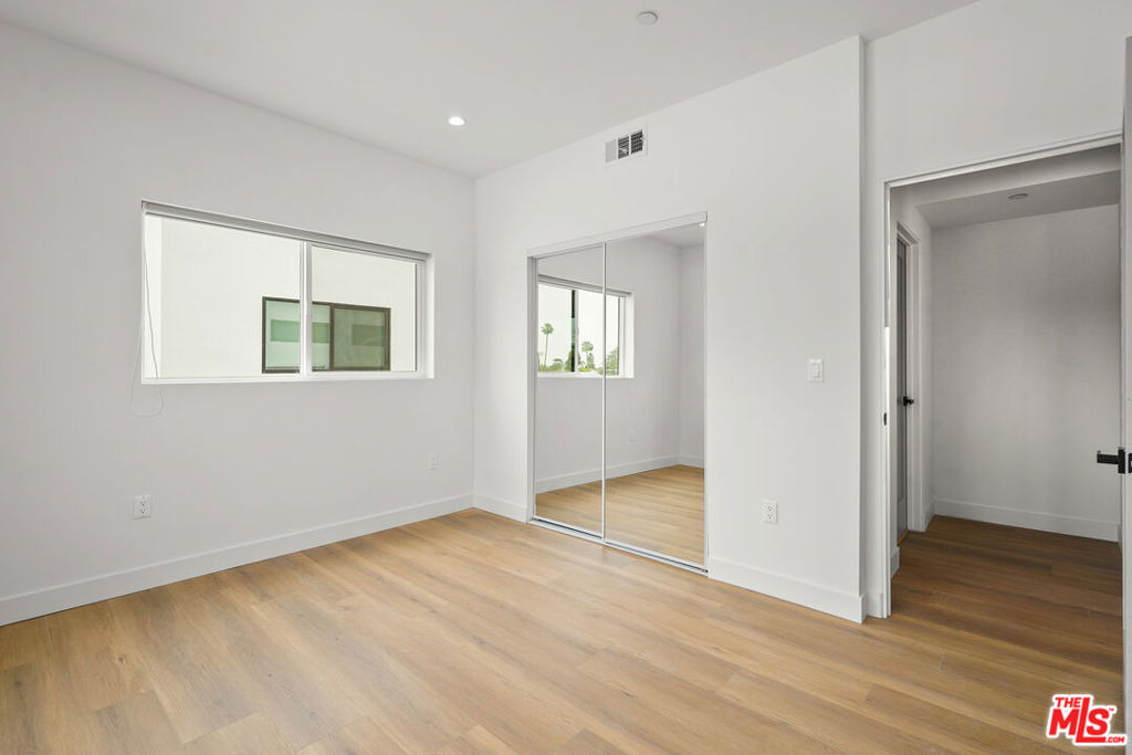 4527 W 17th Street - Photo 11