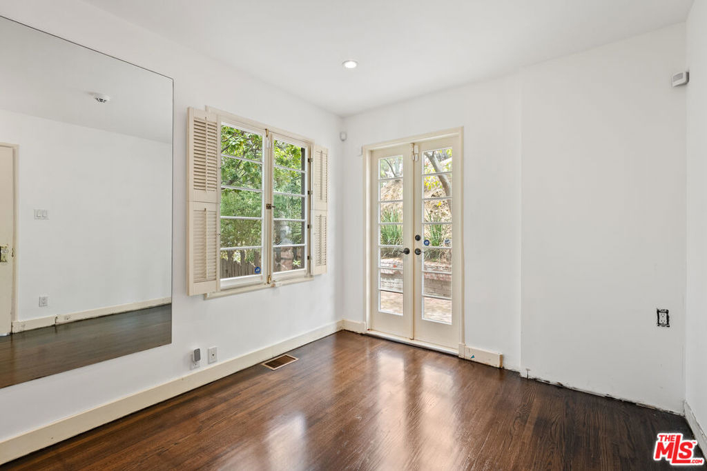 6311 Heather Drive - Photo 11