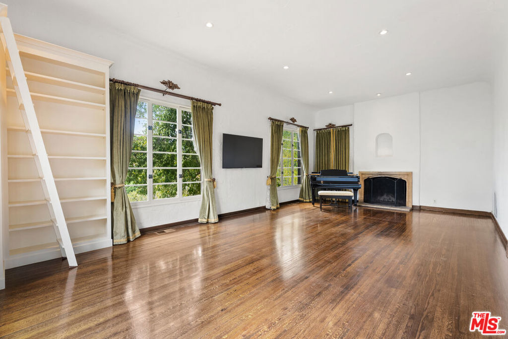 6311 Heather Drive - Photo 2