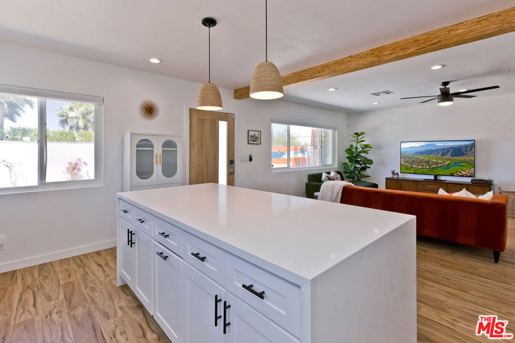 375 W Sunview Avenue - Photo 20