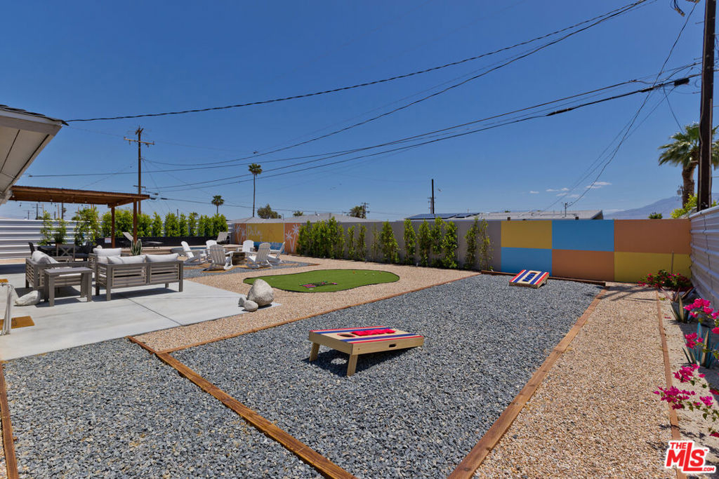 375 W Sunview Avenue - Photo 1