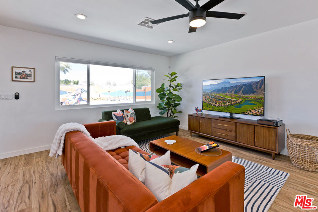 375 W Sunview Avenue - Photo 23