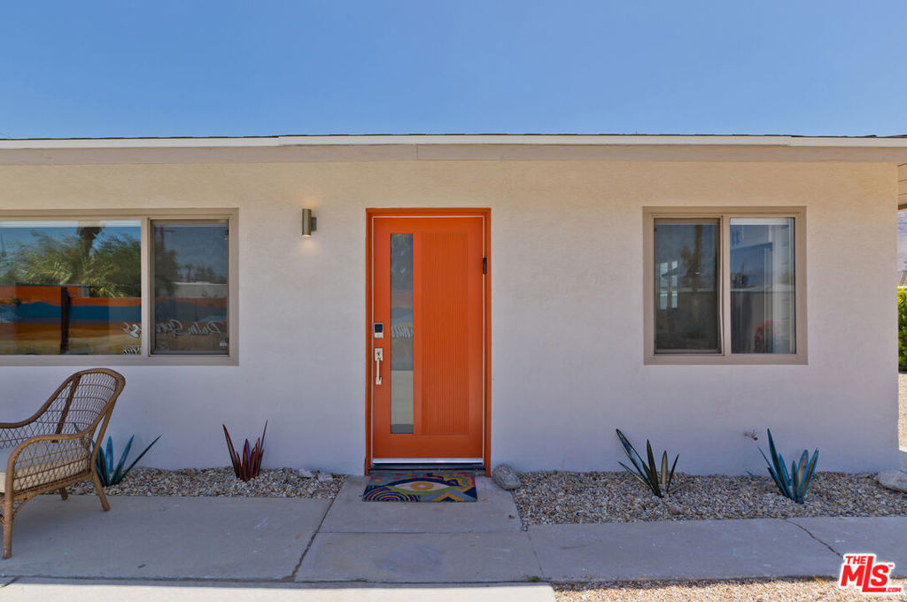 375 W Sunview Avenue - Photo 0