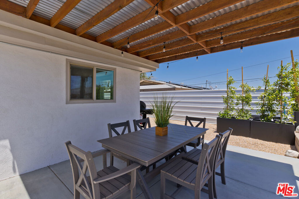 375 W Sunview Avenue - Photo 7
