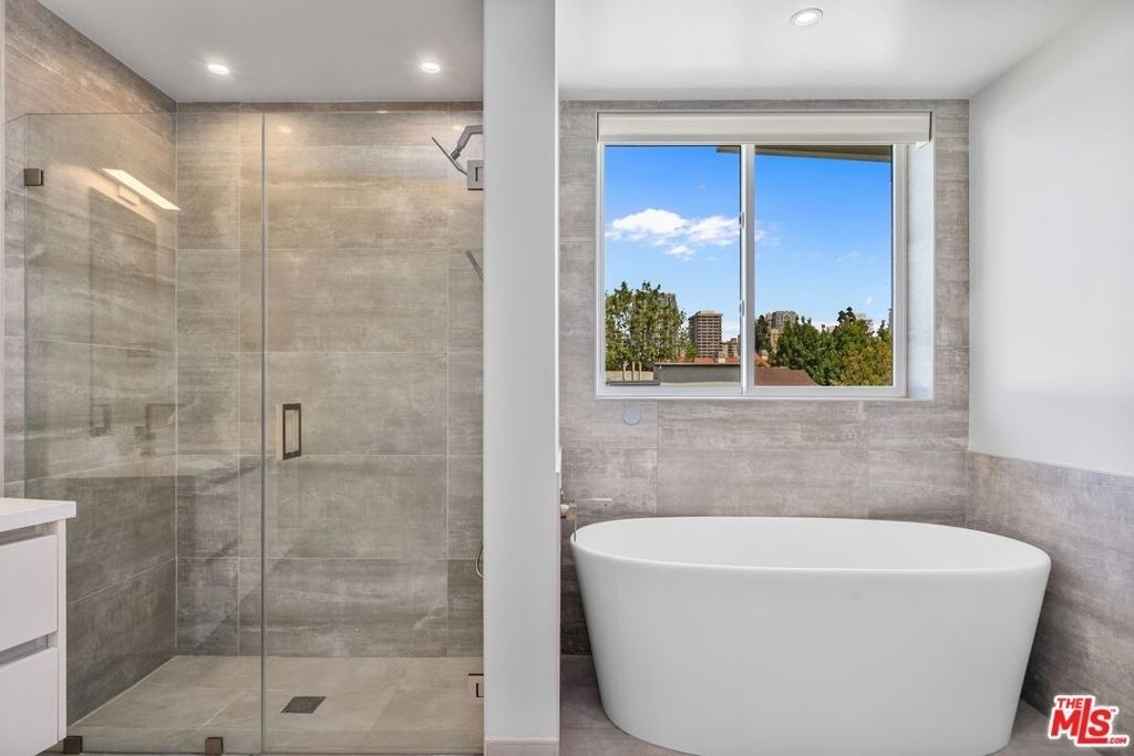 1621 Malcolm Avenue - Photo 37