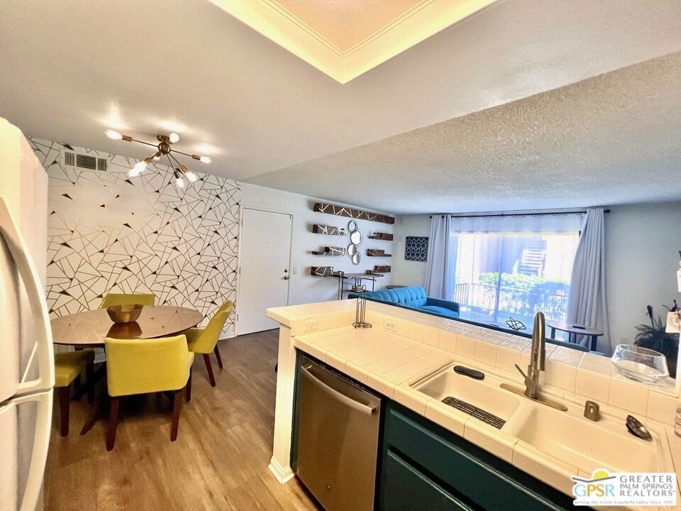 31200 Landau Boulevard - Photo 10