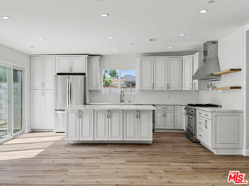 5035 Zelzah Avenue - Photo 9