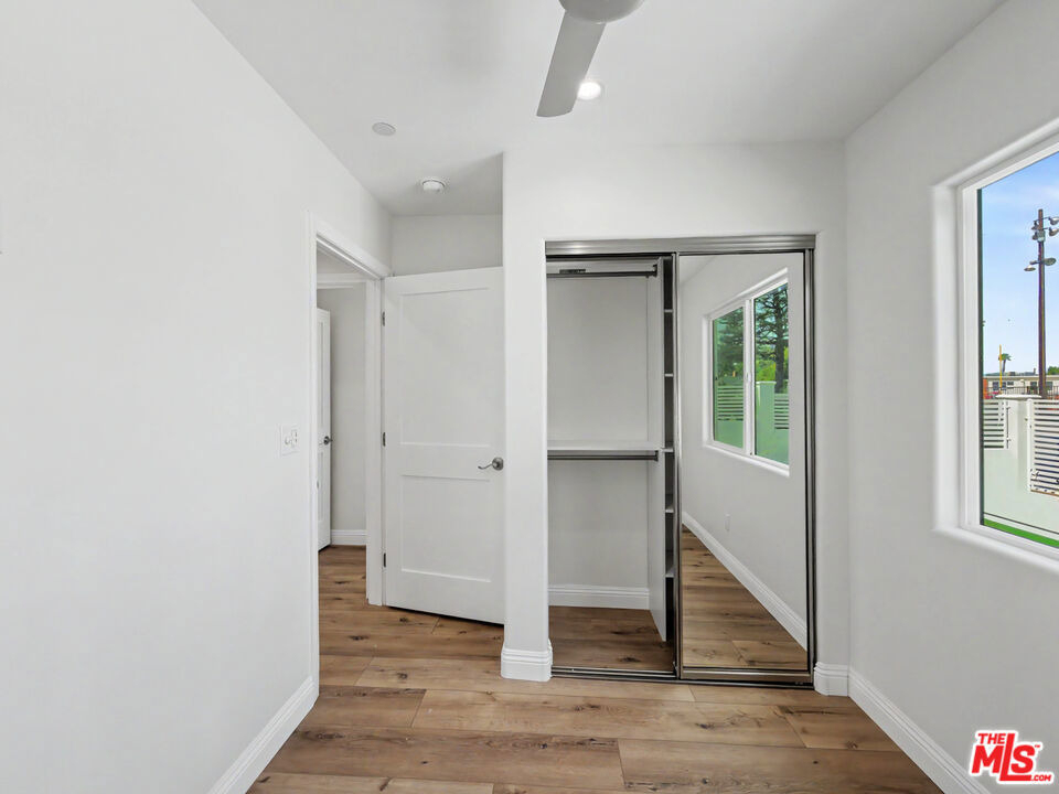5035 Zelzah Avenue - Photo 36