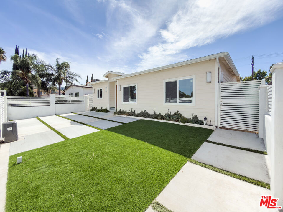5035 Zelzah Avenue - Photo 2