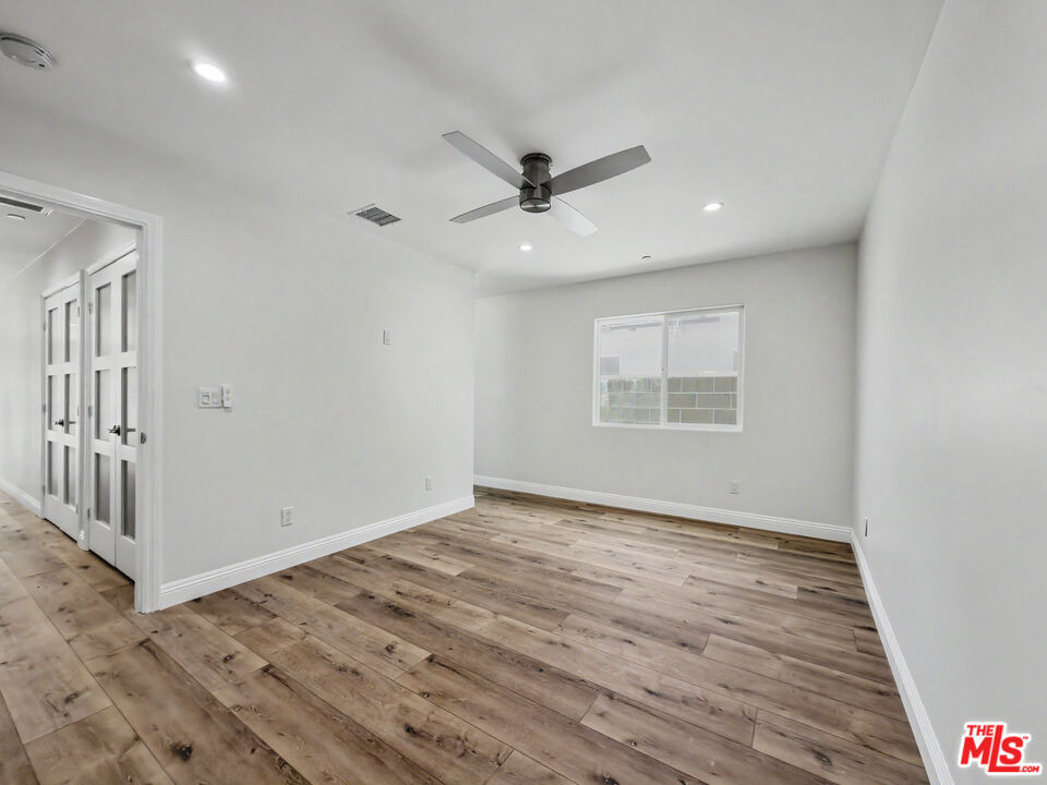 5035 Zelzah Avenue - Photo 24