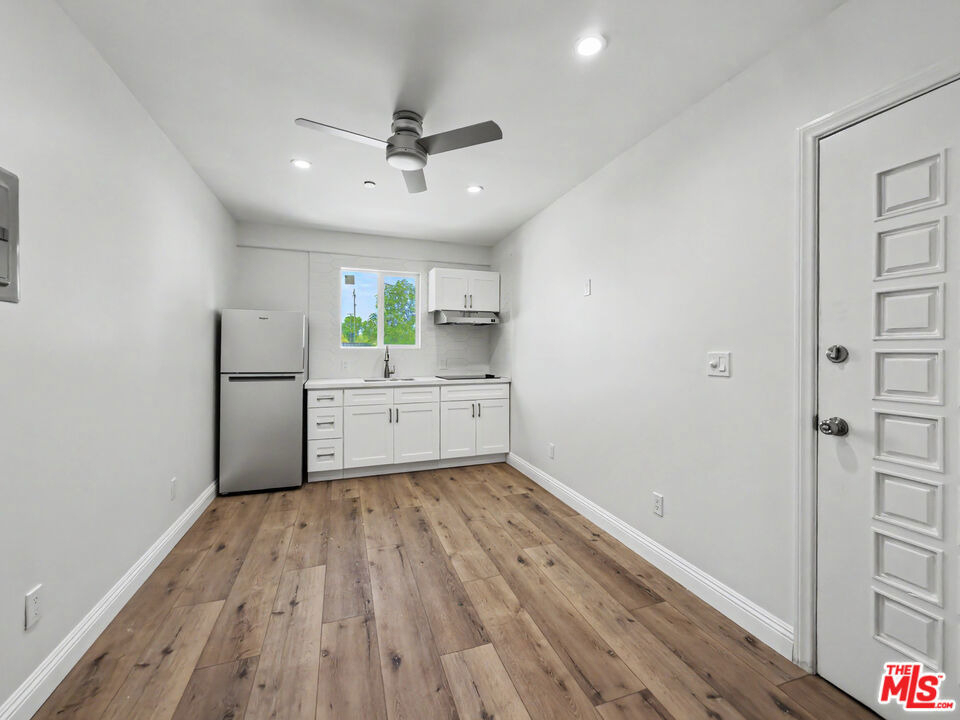 5035 Zelzah Avenue - Photo 44