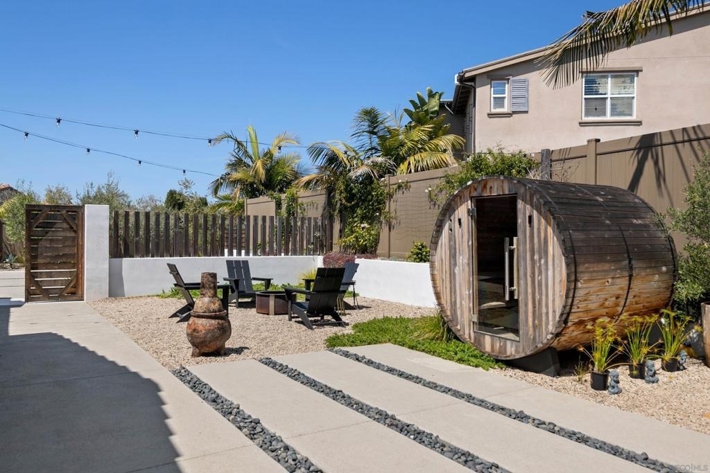 809 Sandy Court - Photo 3