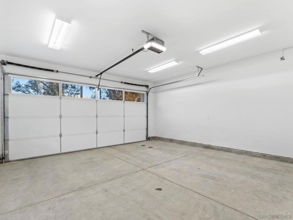 2954 Copley Ave - Photo 42