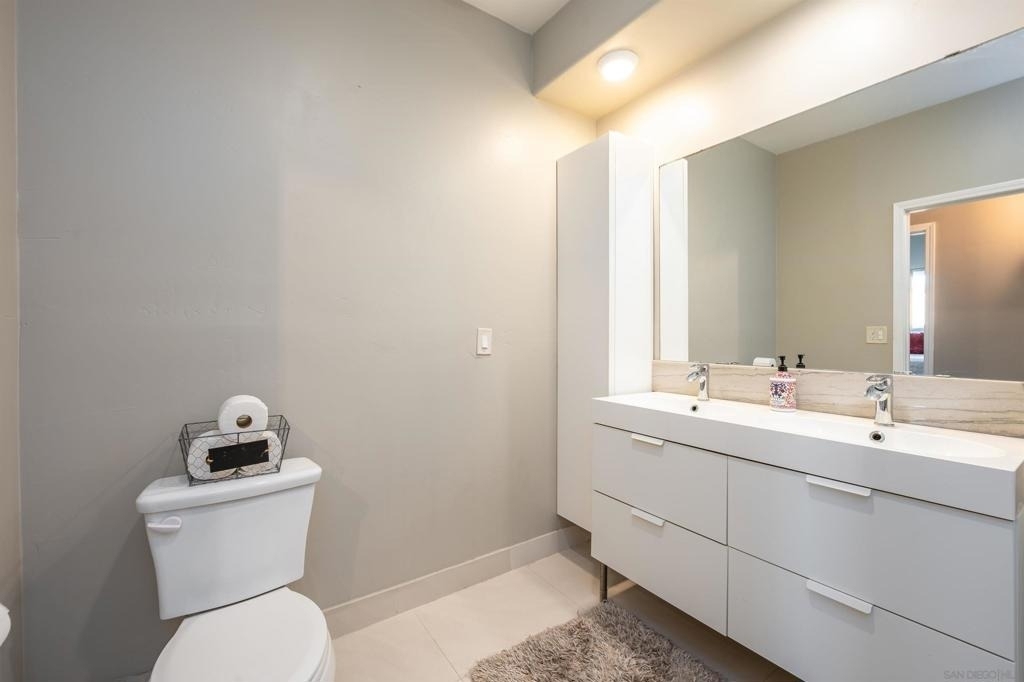 4741 Point Loma Ave - Photo 13