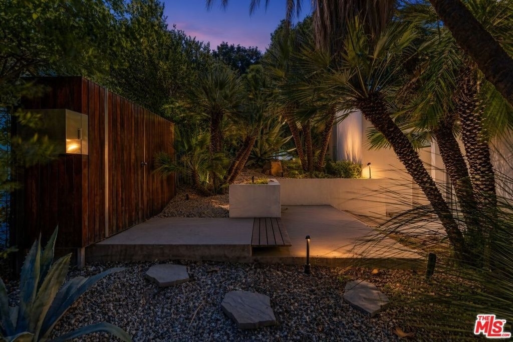 3201 Oakley Drive - Photo 5