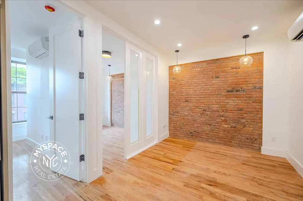 1468 Fulton Street - Photo 3