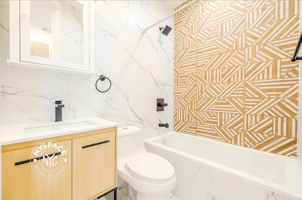1468 Fulton Street - Photo 8