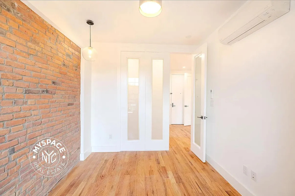 1468 Fulton Street - Photo 5