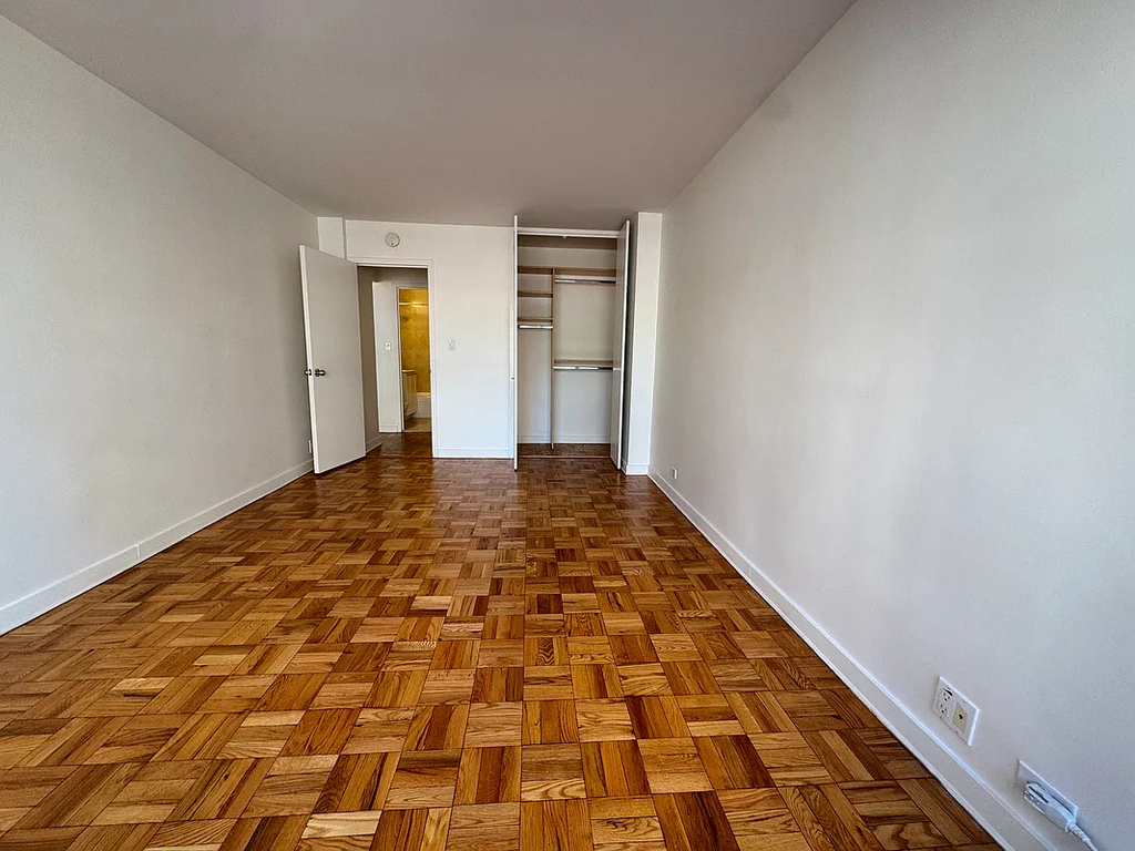 145 4th Avenue - Photo 10