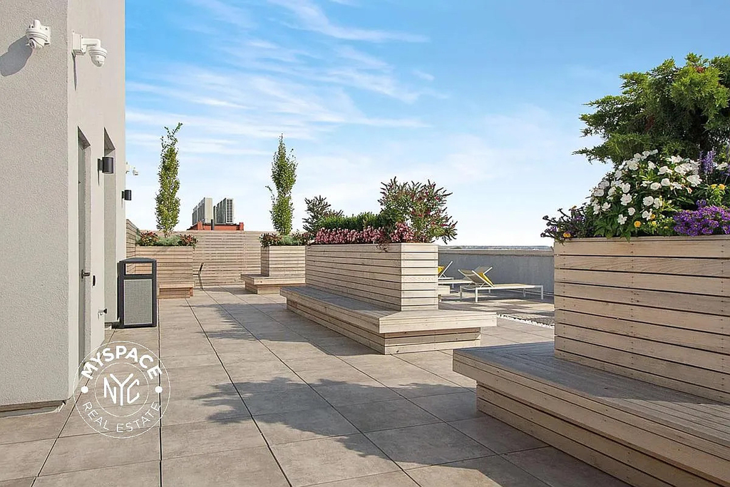 1326 Ocean Avenue - Photo 6