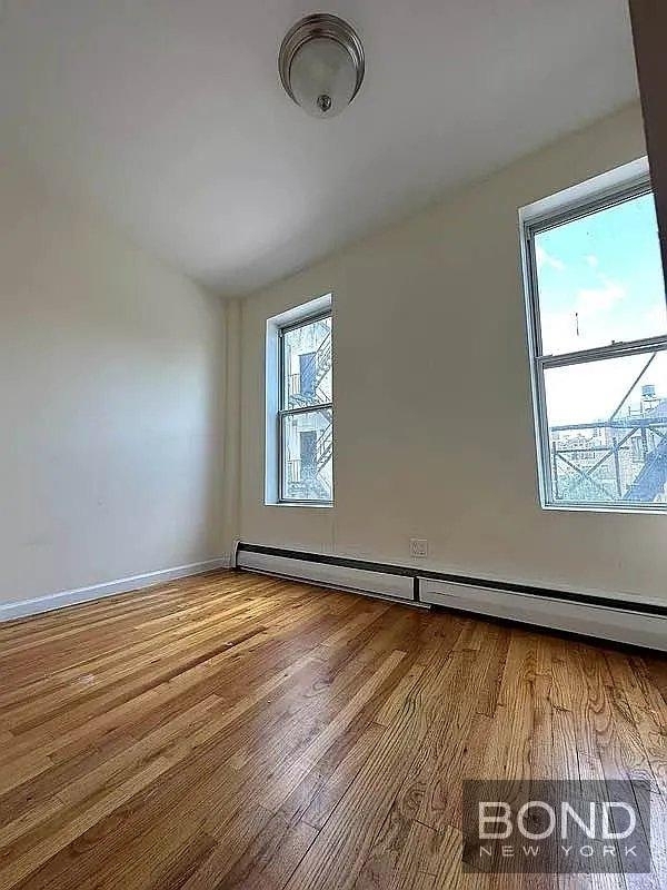 East 74th Street - Photo 11