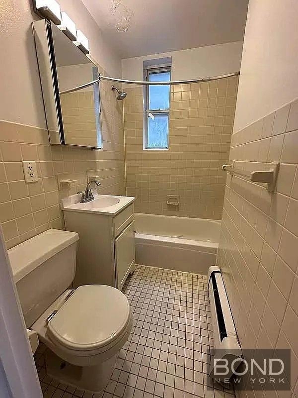 East 74th Street - Photo 10