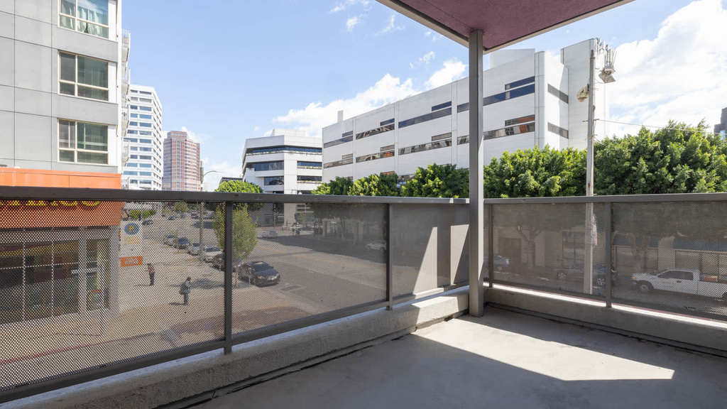 235 South San Pedro Street - Photo 6