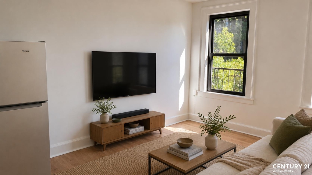 West 9th Street - Photo 1