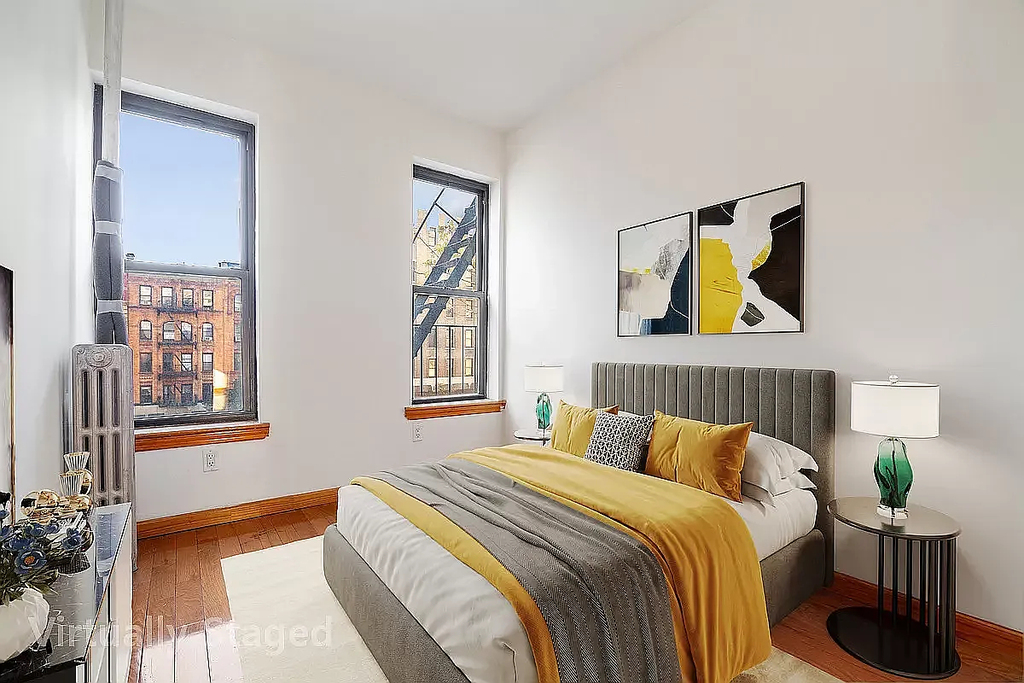 328 East 14th Street - Photo 2