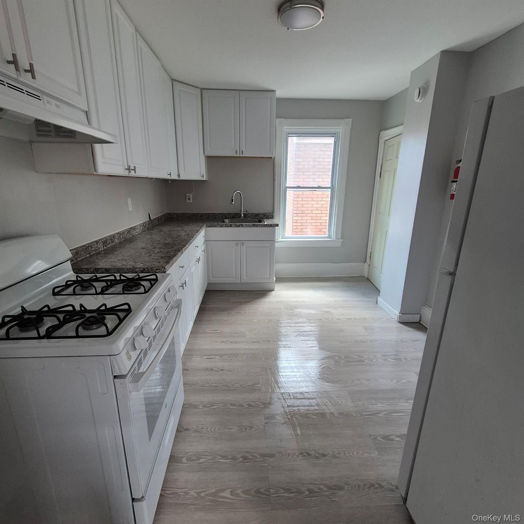 67a Greenkill Avenue - Photo 2
