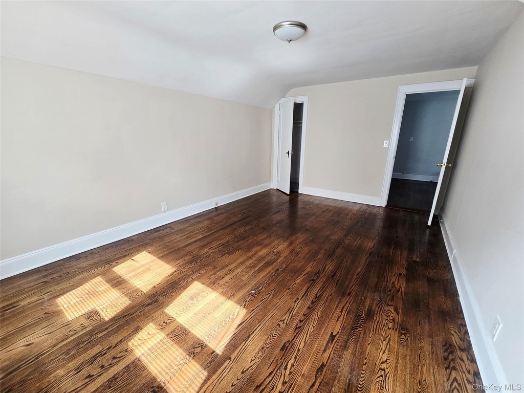 190 Bryant Avenue - Photo 3