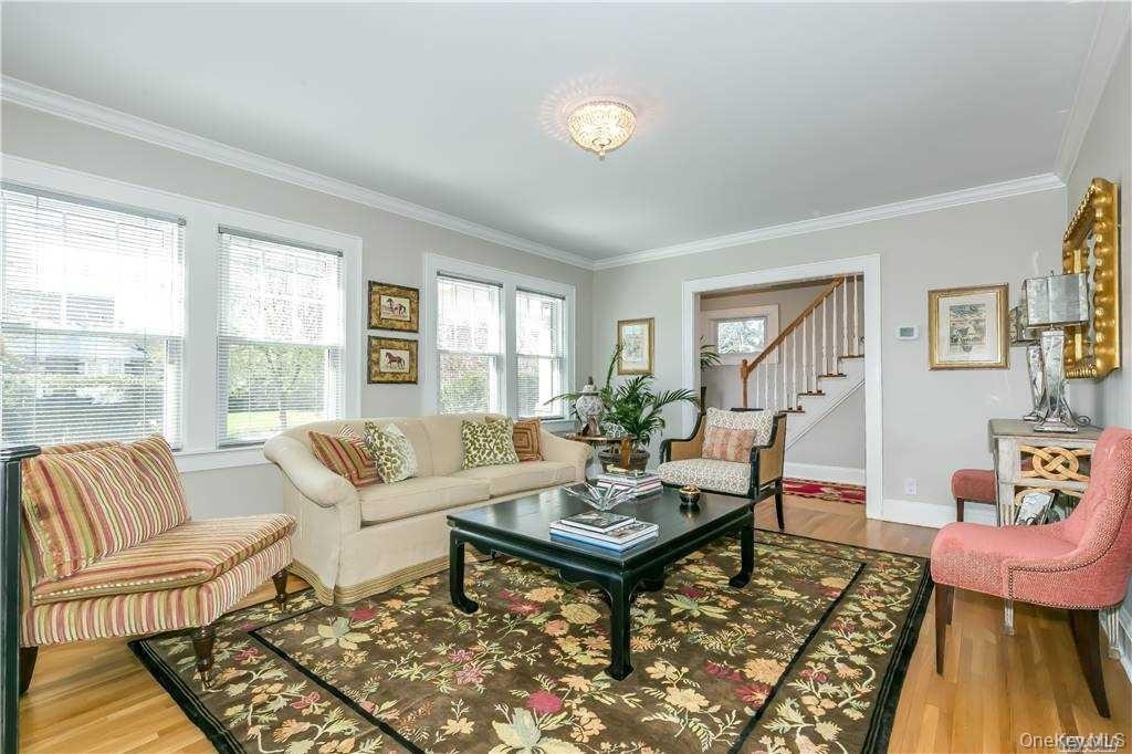 16 Union Avenue - Photo 2